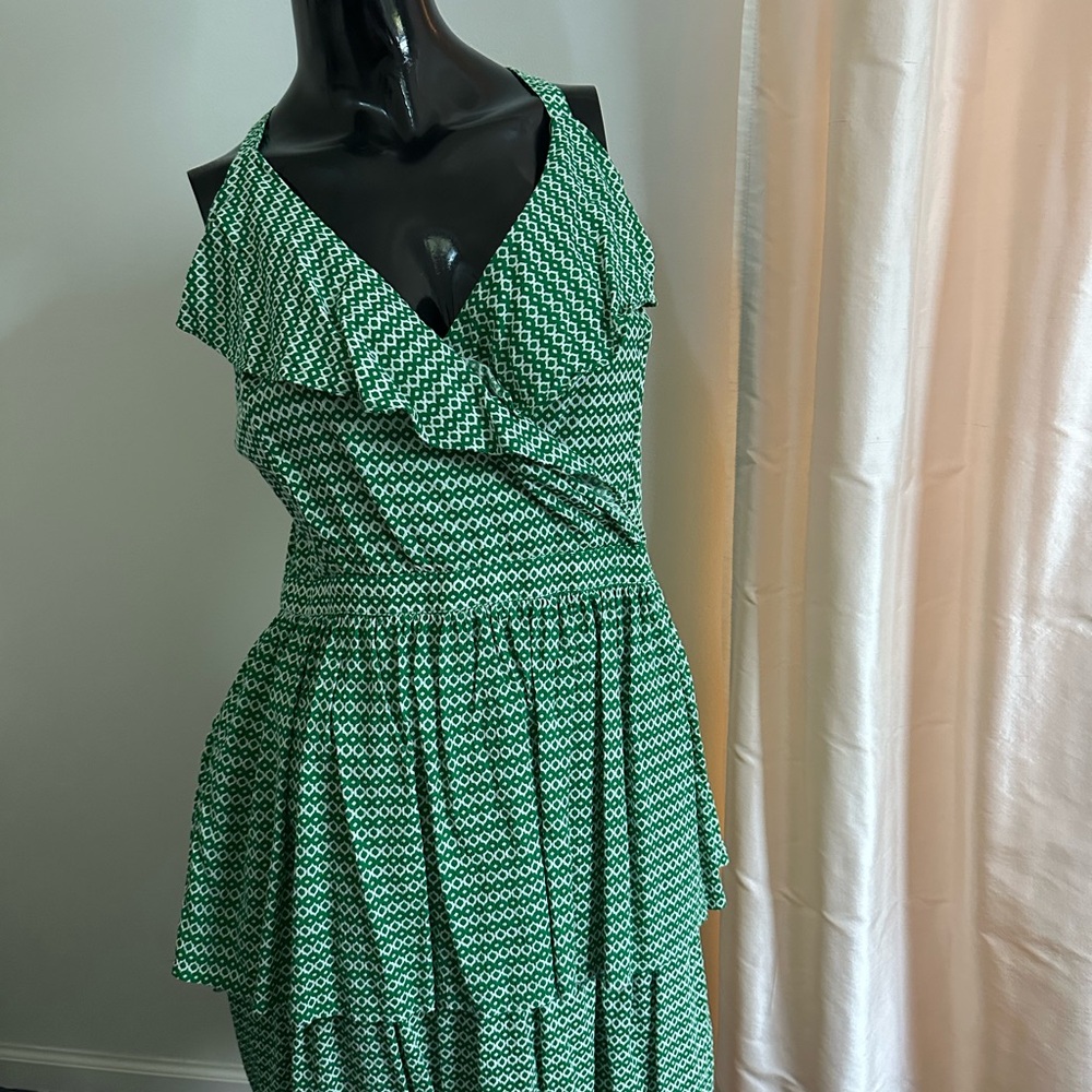 Green and White dress.  Zip.  Cotton lined. 12